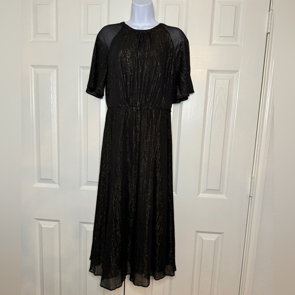 Ann TaylorShimmer Stripe Pleated Flare Dress size 4 - Picture 6 of 10